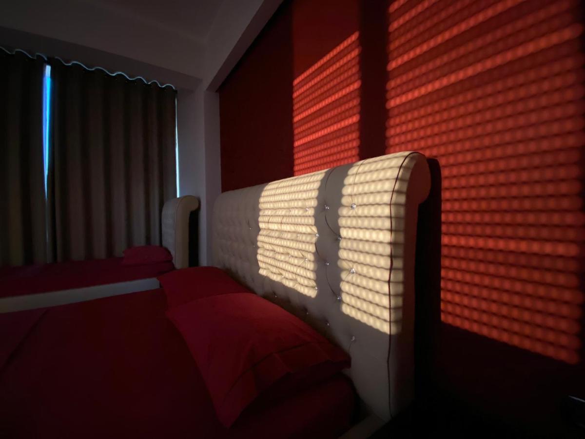 Hotel Albsin Vlorë Екстериор снимка
